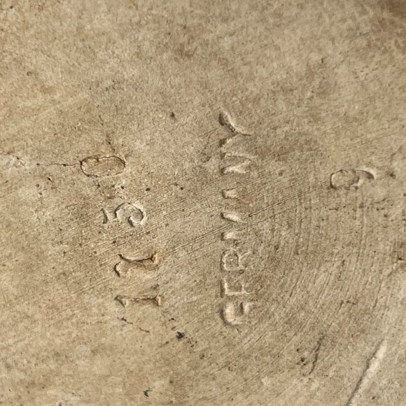 Vtg Lindenwirtin Beer Stein Mug Folk Song German Relief Stoneware .5L - Picture 6 of 12